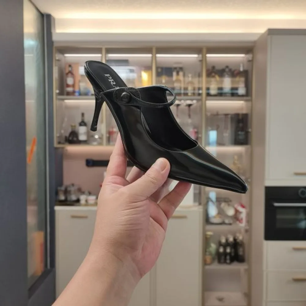 2026 オシャレにまとめる逸品 PRADA プラダ レディースサンダル 商品画像 3