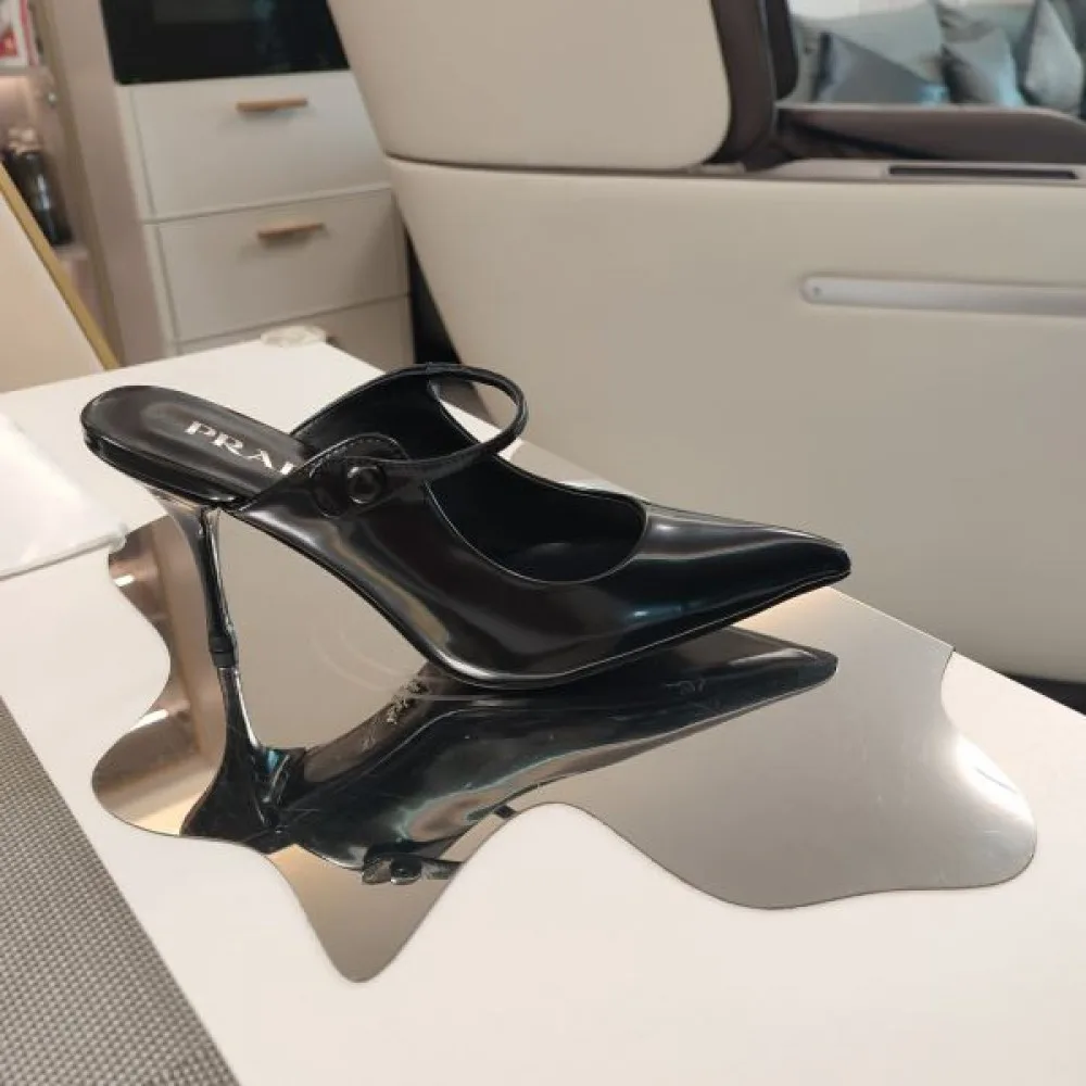 2026 オシャレにまとめる逸品 PRADA プラダ レディースサンダル 商品画像 9