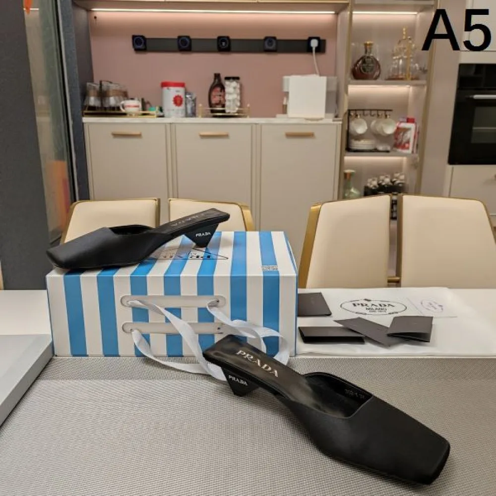 2026 新作限定華やかキュート PRADA プラダ レディースサンダル 商品画像 5