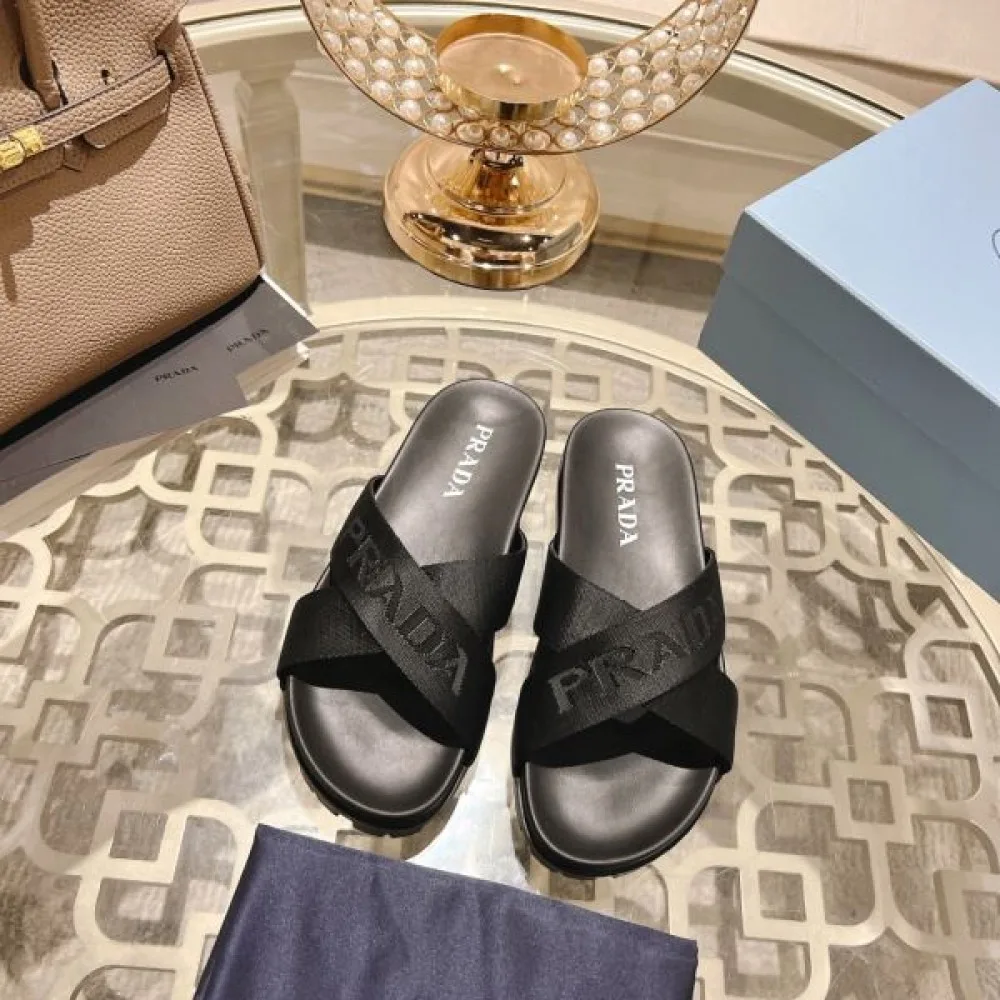 2026 トレンドコーデが楽しめ PRADA プラダ レディースサンダル 商品画像 4