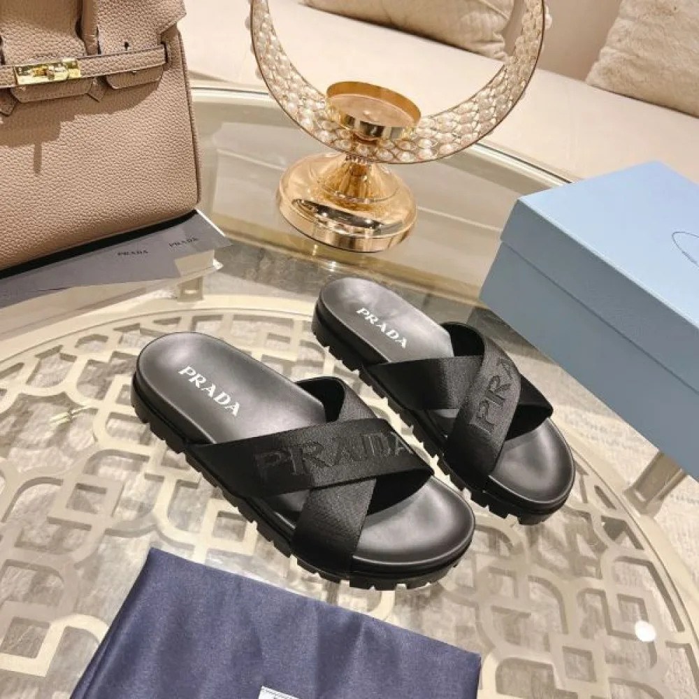 2026 トレンドコーデが楽しめ PRADA プラダ レディースサンダル 商品画像 5