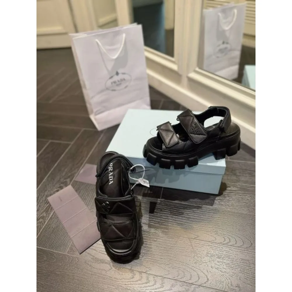 2026 カジュアルさが強すぎる PRADA プラダ レディースサンダル 商品画像 7
