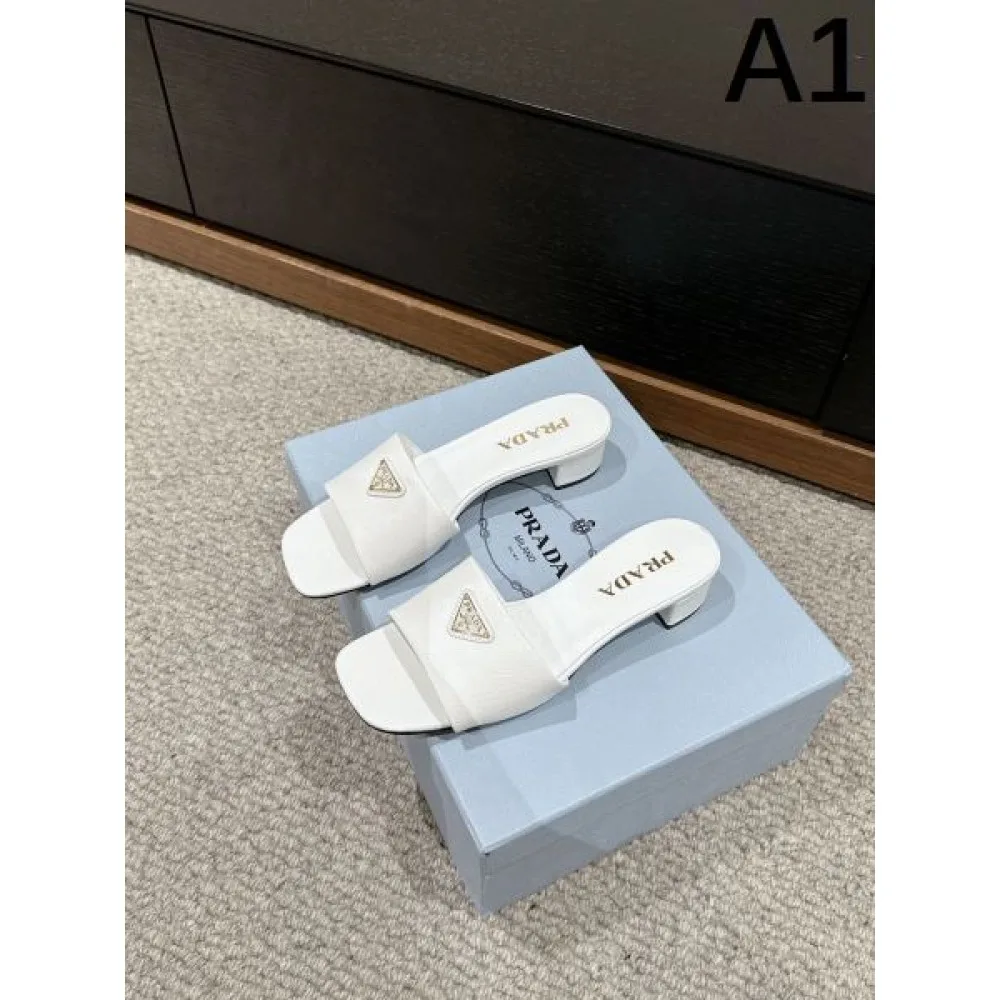 2026 新作カジュアルコーデに PRADA プラダ レディースサンダル 商品画像 1
