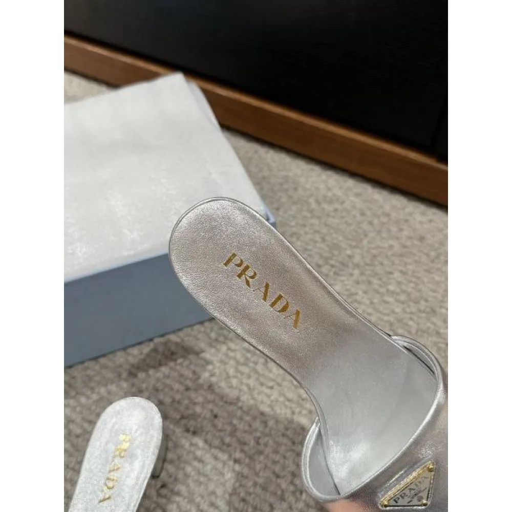 2026 新作カジュアルコーデに PRADA プラダ レディースサンダル 商品画像 8