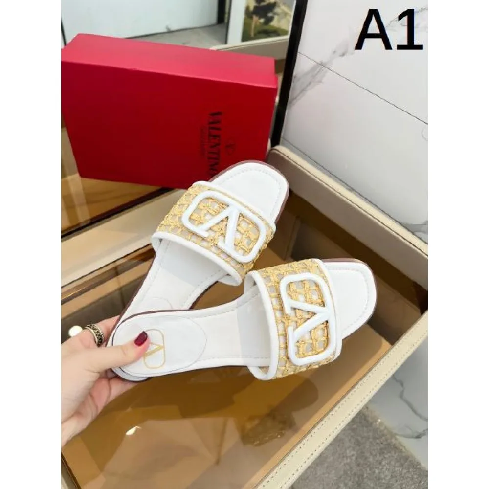 2026 目が離せない VALENTINO ヴァレンティノ レディーススリッパ 商品画像 1