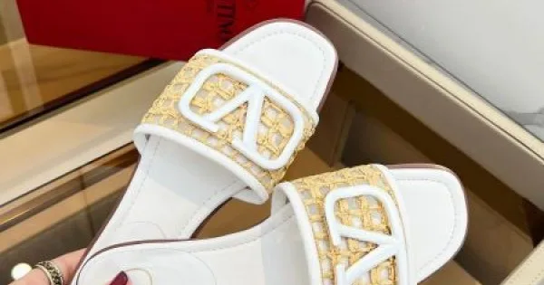 2026 目が離せない VALENTINO ヴァレンティノ レディーススリッパ 商品画像 11
