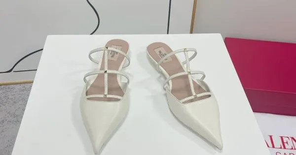 2026 抜群な通気性 VALENTINO ヴァレンティノ レディーススリッパ 商品画像 11