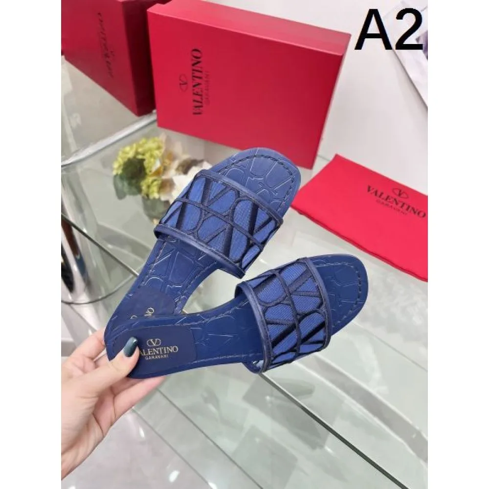 2026 色にも流行り VALENTINO ヴァレンティノ レディーススリッパ 商品画像 2
