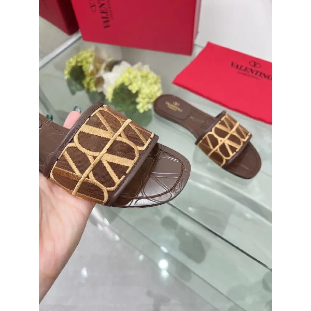 2026 色にも流行り VALENTINO ヴァレンティノ レディーススリッパ 商品画像 9