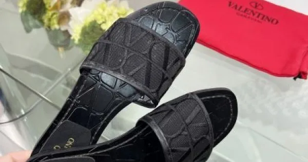 2026 色にも流行り VALENTINO ヴァレンティノ レディーススリッパ 商品画像 12