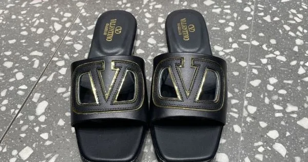 2026 魅力的な新作 VALENTINO ヴァレンティノ レディーススリッパ 商品画像 12