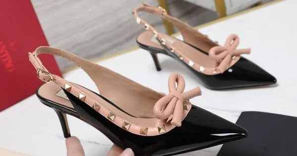 2026 春夏限定定番 VALENTINO ヴァレンティノ レディースサンダル 商品画像 11