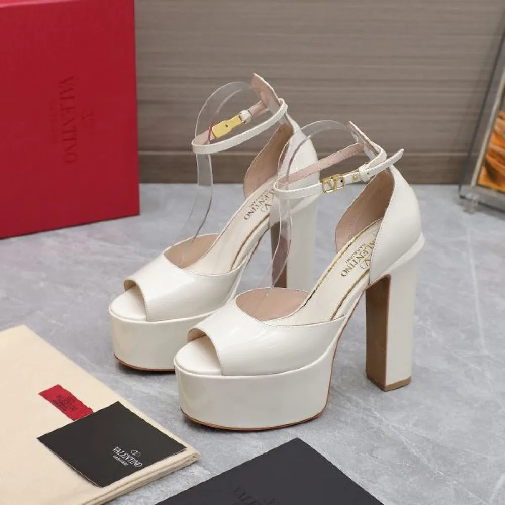 2026 洗練デザイン VALENTINO ヴァレンティノ レディースサンダル 商品画像 5