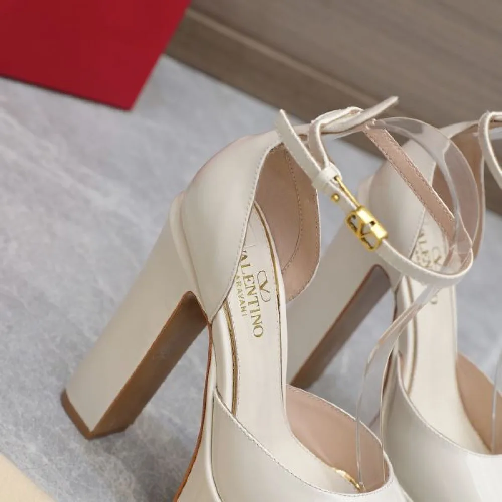 2026 洗練デザイン VALENTINO ヴァレンティノ レディースサンダル 商品画像 9