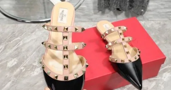 2026 人気急上昇 VALENTINO ヴァレンティノ レディースサンダル 商品画像 11