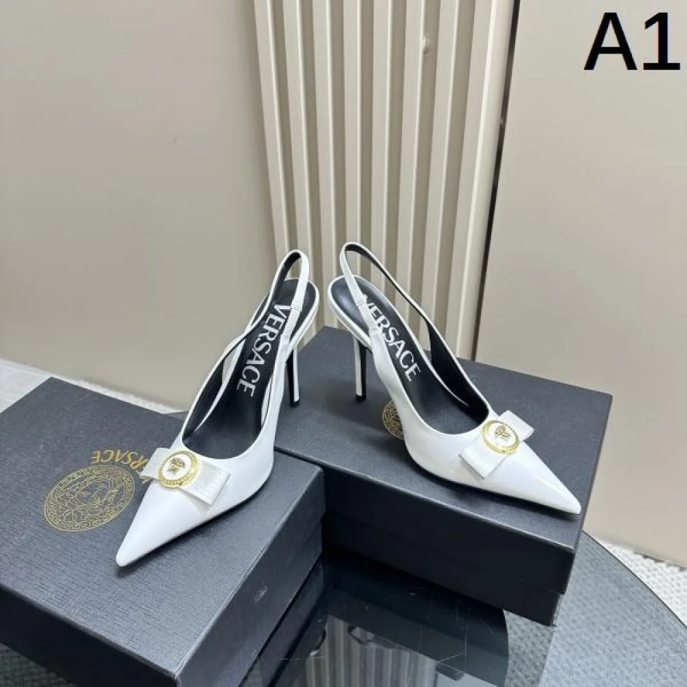 2026 ベストセラー VERSACE ヴェルサーチェ レディースサンダル 商品画像 1
