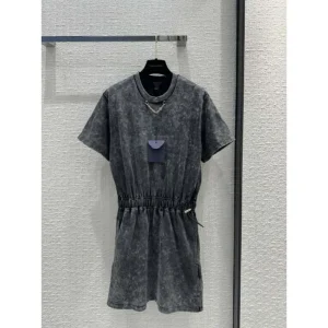 2026 ワンピース LOUIS VUITTON ルイヴィトン 夏オススメ新作 商品画像 1