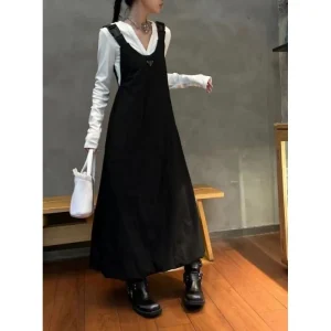 2026 ワンピース PRADA プラダ 最新のトレンドを感じされる 商品画像 1