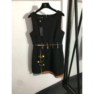 2026 ワンピース VERSACE ヴェルサーチェ きちんと感が強い 商品画像 1