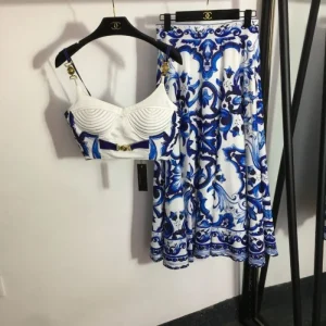 2026 上下セット VERSACE ヴェルサーチェ 圧倒的な高級感 商品画像 1