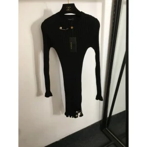 VERSACE ヴェルサーチェ ワンピース 2024FW 秋冬で限定セール! 商品画像 1