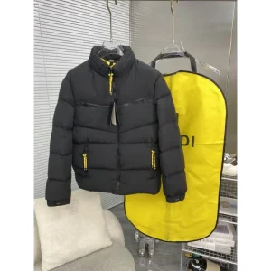 2024FW FENDI フェンデイ セールで嬉しい入荷 メンズ用 ダウンジャケット 商品画像 1