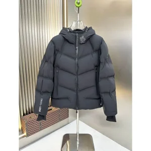 2024FW MONCLER モンクレール 着心地が魅力 メンズ用 ダウンジャケット 商品画像 1
