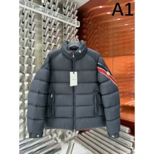 2024FW MONCLER モンクレール 発売極限状態! メンズ用 ダウンジャケット 商品画像 1