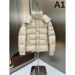 2024FW PRADA プラダ 年末年始はセール メンズ用 ダウンジャケット 商品画像 1
