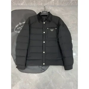 2024FW PRADA プラダ 秋冬も引き続き注目 メンズ用 ダウンジャケット 商品画像 1