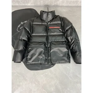 2024FW PRADA プラダ 人気セール100%新品 メンズ用 ダウンジャケット 商品画像 1