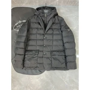 2024FW PRADA プラダ 根強い人気定番商品 メンズ用 ダウンジャケット 商品画像 1