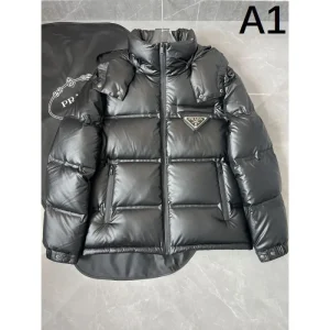 2024FW PRADA プラダ 販売店舗限定モデル メンズ用 ダウンジャケット 商品画像 1