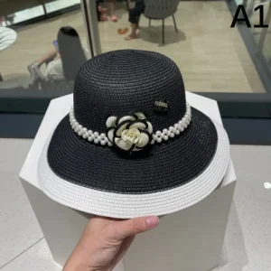 CHANEL シャネル ウェアに取り入れるのが今季流 2026 帽子 商品画像 1