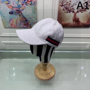 2026 帽子 GUCCI グッチ 新作限定めっちゃ綺麗色 商品画像 1