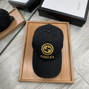 GUCCI グッチ 夏の紫外線をオシャレに対策 2026 帽子 商品画像 1