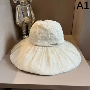 2026 帽子 MIU MIU ミュウミュウ 注目度が高い 商品画像 1