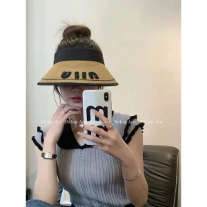 MIU MIU ミュウミュウ 超人気美品セール中 2026 帽子 商品画像 1