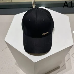PRADA プラダ 定番のストリートスタイル 2026 帽子 商品画像 1