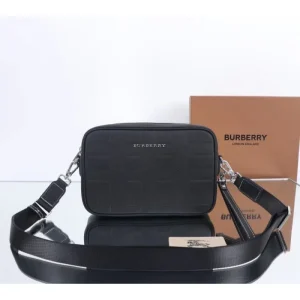 2026 流行の注目ブランド BURBERRY バーバリー ショルダーバッグ 商品画像 1