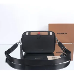 2026 圧倒的人気アイテム BURBERRY バーバリー ショルダーバッグ 商品画像 1