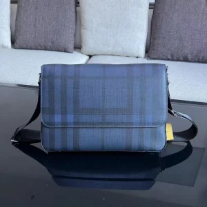 2026 超人気美品セール中 BURBERRY バーバリー ショルダーバッグ 商品画像 1