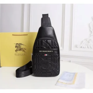2026 モダンスタイル BURBERRY バーバリー チェストバッグ 商品画像 1
