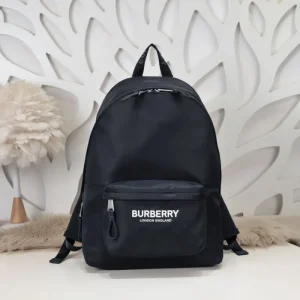 2026 ベスト系のアイテム BURBERRY バーバリー バックパック 商品画像 1