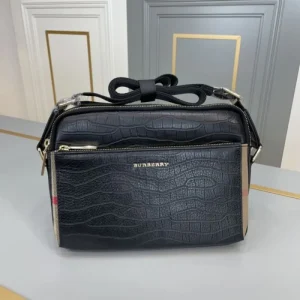 2024FW ショルダーバッグ BURBERRY バーバリー 最短1週間 日本未発売 商品画像 1