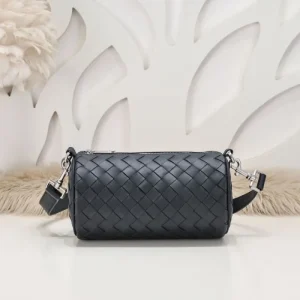 2026 トレンド商品 BOTTEGA VENETA ボッテガヴェネタ ショルダーバッグ 商品画像 1
