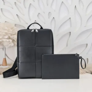 2026 新作追加 BOTTEGA VENETA ボッテガヴェネタ バックパック 商品画像 1