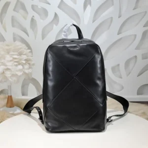 2024FW バックパック BOTTEGA VENETA ボッテガヴェネタ 絶対欲しい 商品画像 1