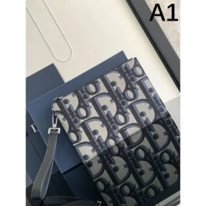 2026 今年らしく魅力的アップ DIOR ディオール クラッチバッグ 商品画像 1