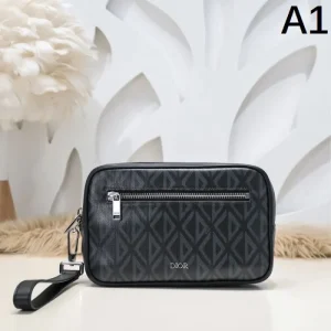2026 今すぐ買えちゃう！新着 DIOR ディオール クラッチバッグ 商品画像 1